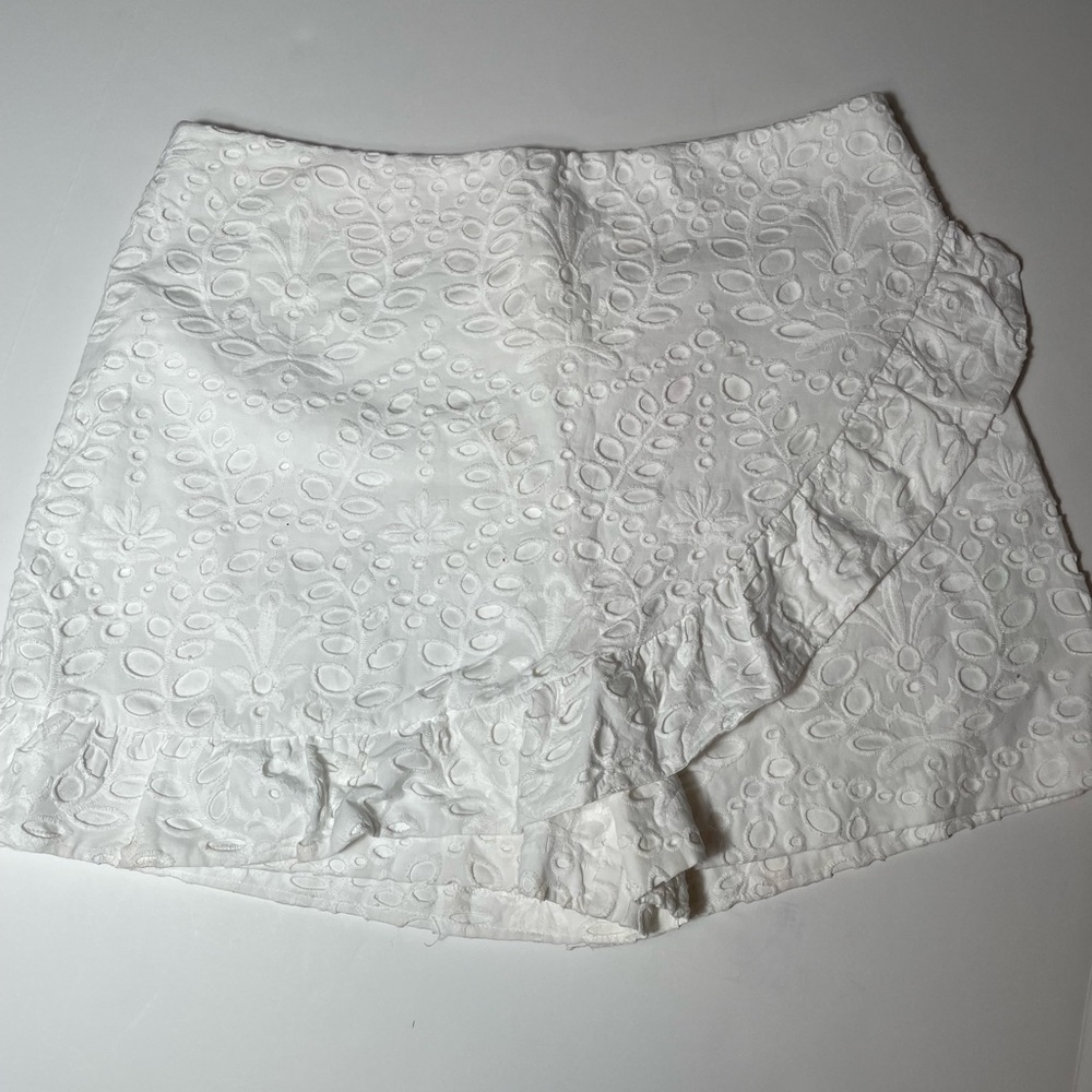 NWT Lilly Pulitzer White Eyeless Faye Skort (Size 10)